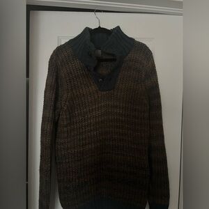 Pull& Bear Men's Turtleneck Sweater in Brown and Black